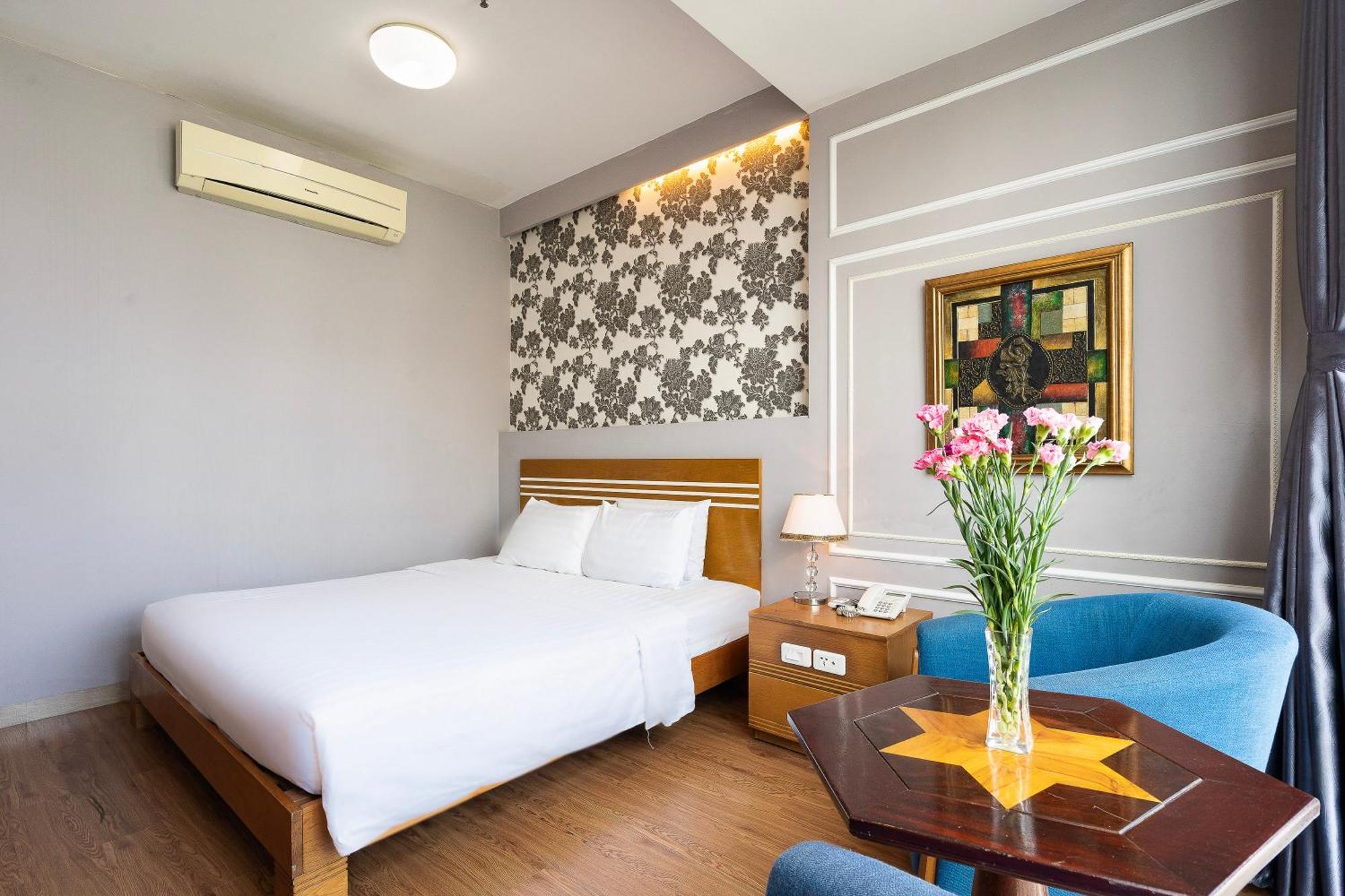 Lucky Star Hotel - Ben Thanh Ho Chi Minh Zewnętrze zdjęcie