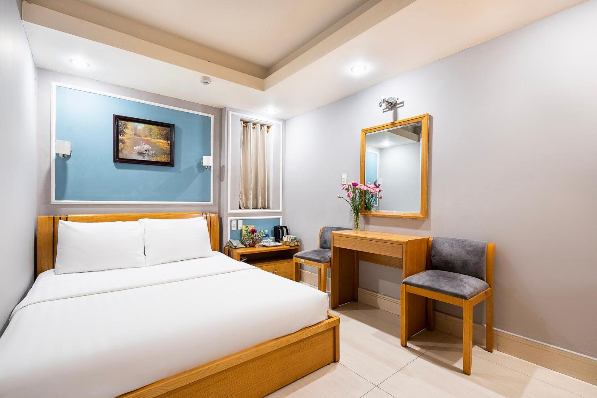 Lucky Star Hotel - Ben Thanh Ho Chi Minh Zewnętrze zdjęcie