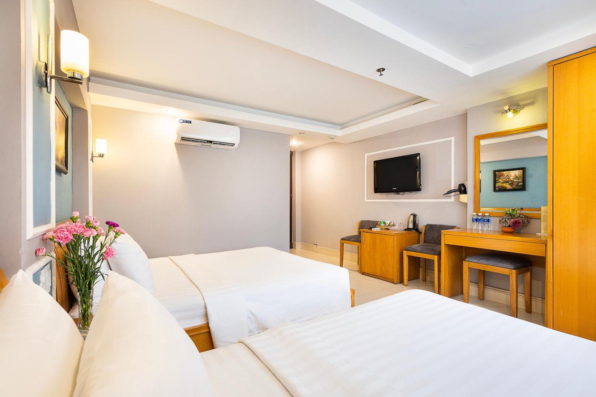 Lucky Star Hotel - Ben Thanh Ho Chi Minh Zewnętrze zdjęcie